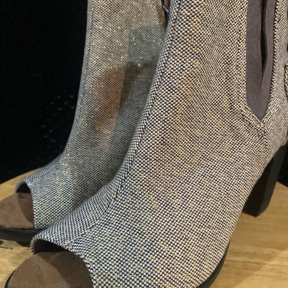 Toms Peep Toe Ankle Boot